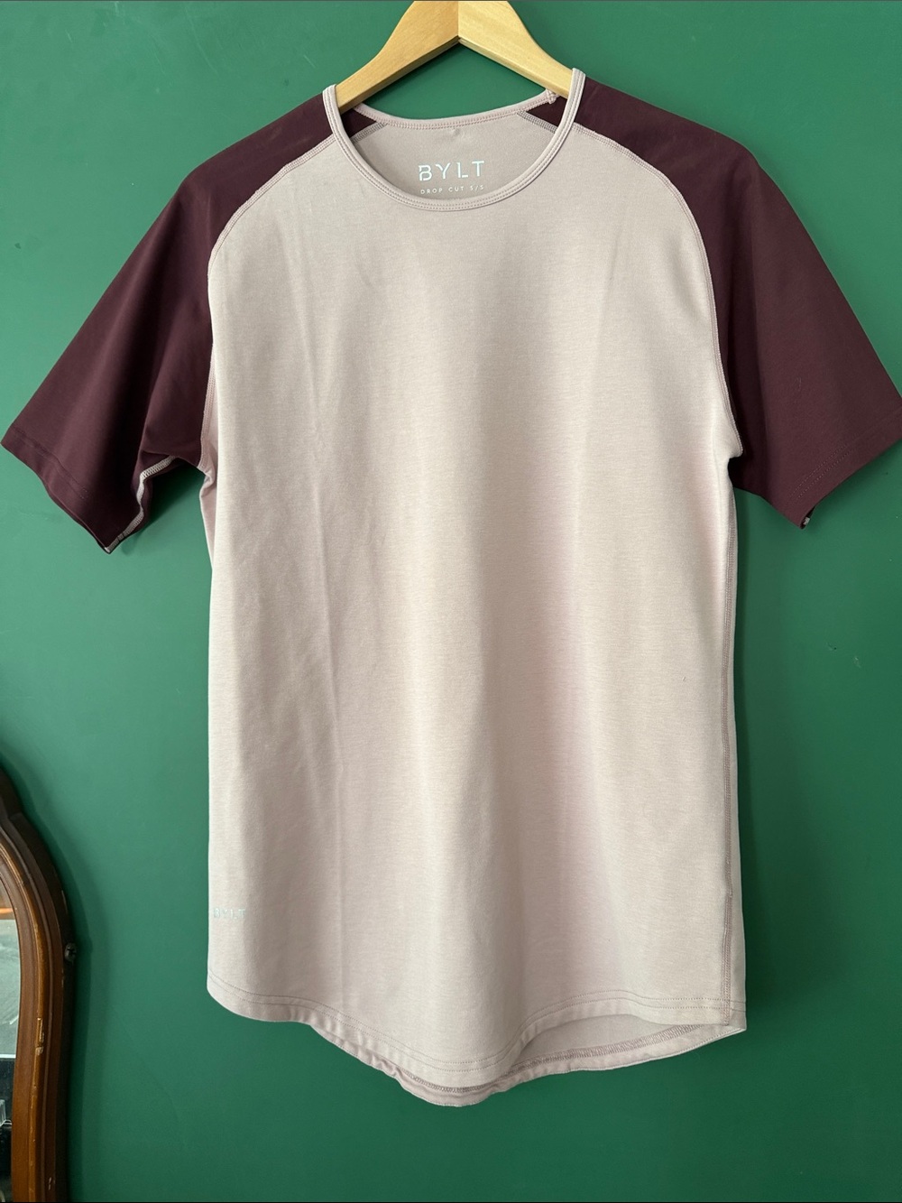 BYLT Drop Cut Lux Mens S Purple Two-Toned Raglan Tee Workout Gym Running